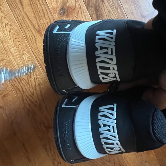 42 9 authentic versace running shoe baroque with receipt - Picture 4 of 10